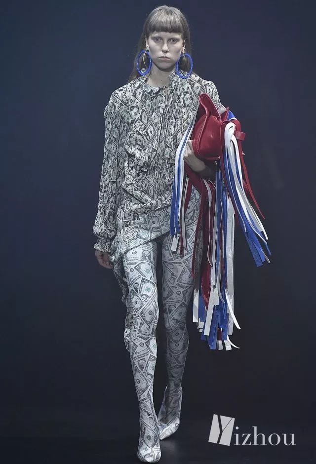 巴黎世家又丑又贵的产品,巴黎世家丑爆又贵实测