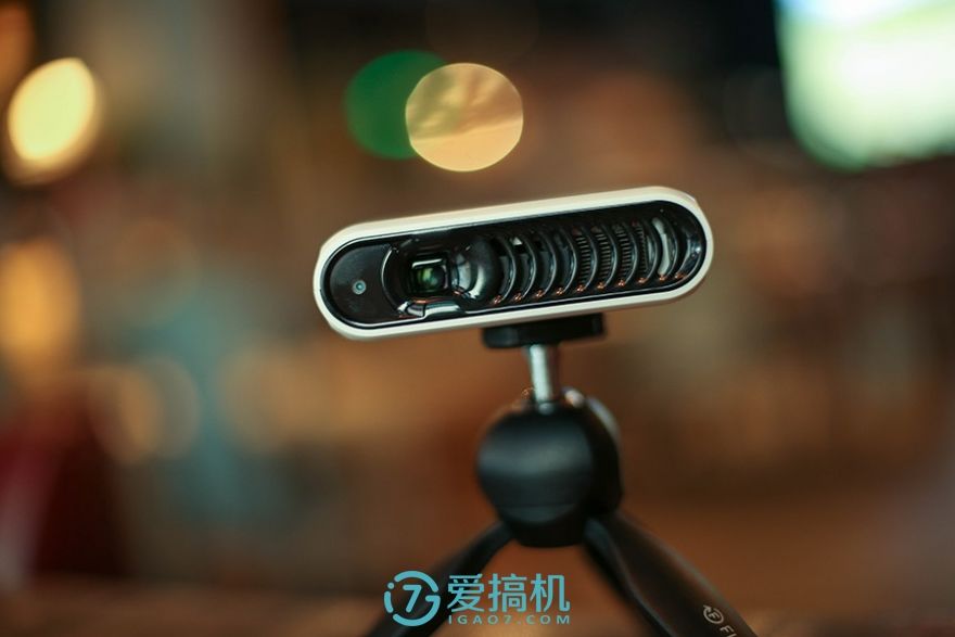 微型触控投影TouchjetPond智能触控投影仪评测