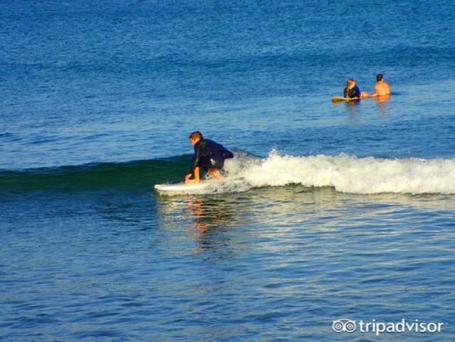 美国旅游自驾好还是坐车好,自驾游去美国去哪个国家最好