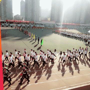 你昨天的朋友圈里还差一张动图~