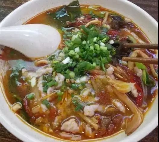 重庆美食高端线,重庆好吃的泡椒系列米线