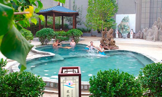 北京房山区温泉哪里好又便宜,北京周边温泉房间带私人泡池