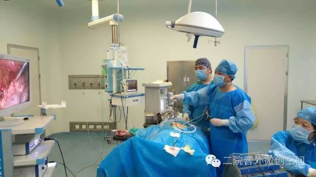 「病人故事」耄耋胃穿孔老人经微创手术治疗后今天痊愈出院啦!这个疾病很凶险,常吃止痛药的朋友要注意哦!