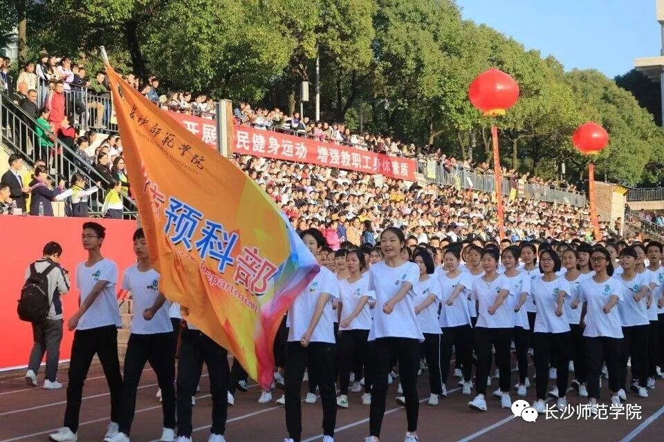 你昨天的朋友圈里还差一张动图~