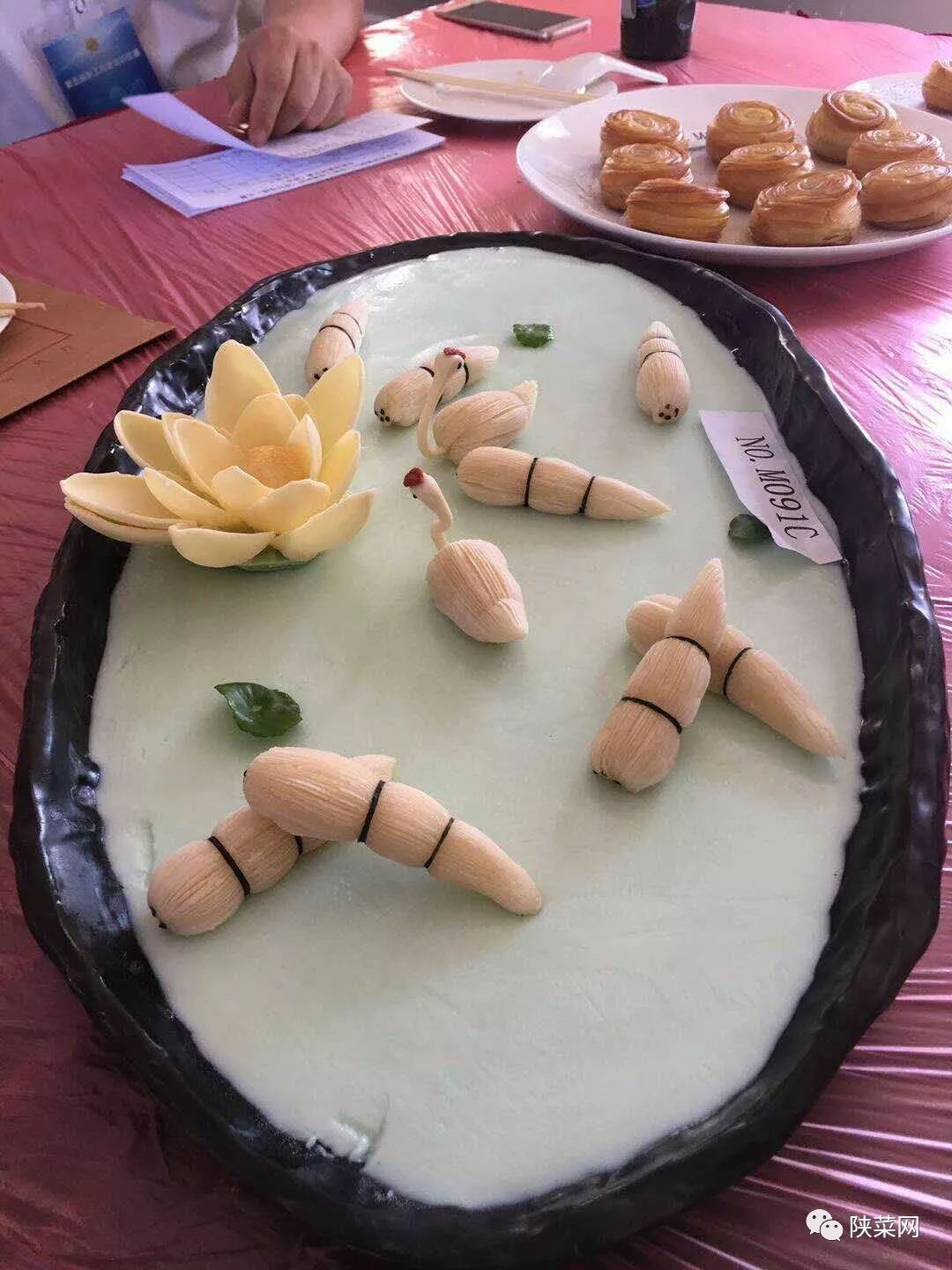 陕菜春秋｜方圆随心化彩凤面点着意牵云霞——中国烹饪大师袁凤霞走笔