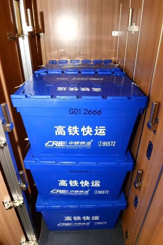 高铁快递速度,高铁快运寄出新速度