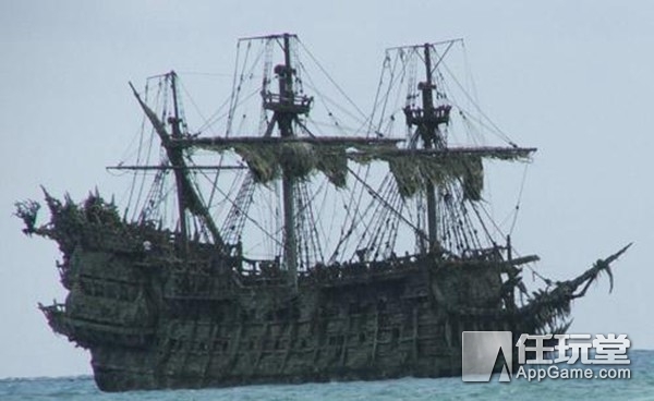 《加勒比海盗5》：原来6年以来我们看的都是假《加勒比海盗4》