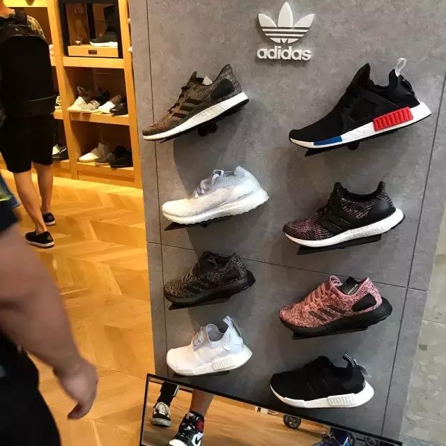 逛完这10家原宿球鞋店后,爆款冷门你想要的这里都有!