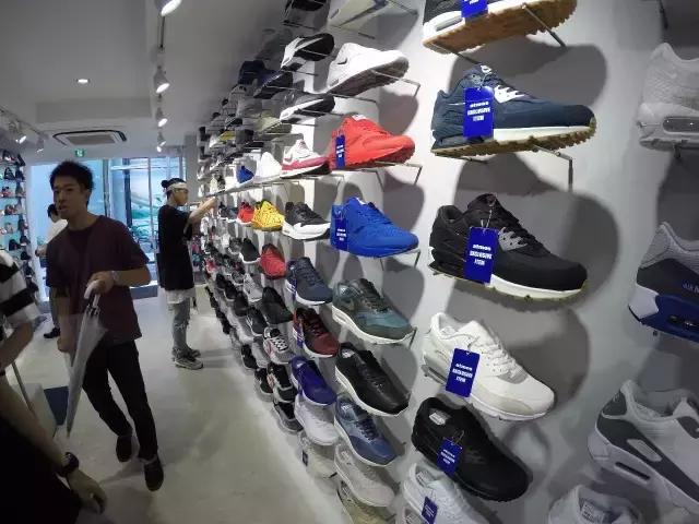 逛完这10家原宿球鞋店后,爆款冷门你想要的这里都有!
