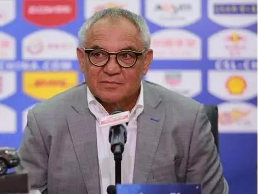 足球是圆的对吗,足球是圆的会怎么样