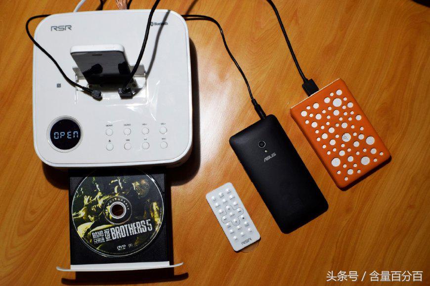 实用!新老功能结合的RSRDD515多功能苹果DVD迷你组合音响