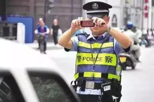 新手司机刮蹭别人的车正常吗,新手刮别人车车