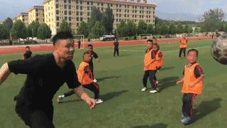 王洪祥踢馆,巅峰王洪祥的鞭腿