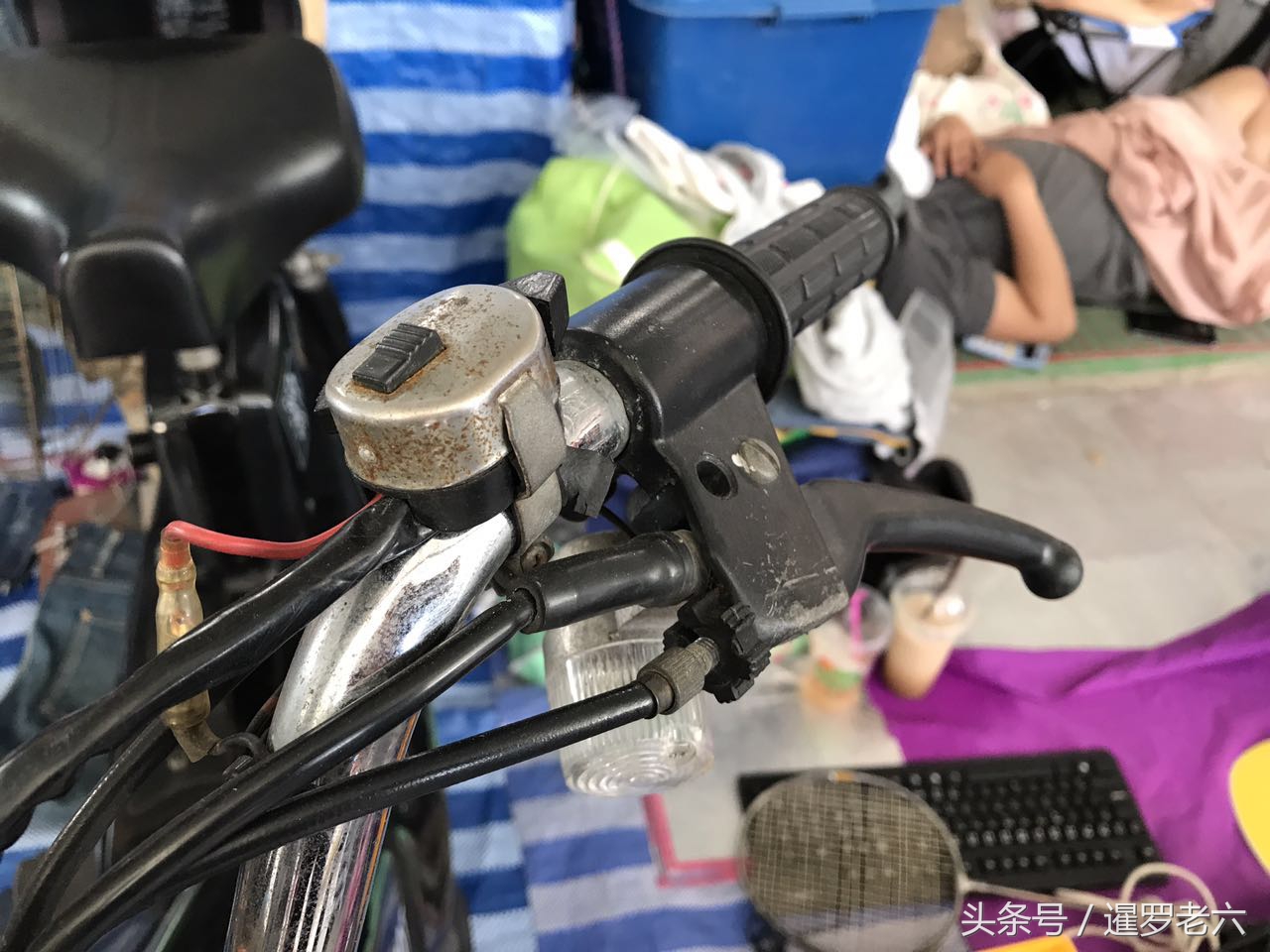 能骑着走的“标志摩托车”您见过不？开价五千，您觉得值不？