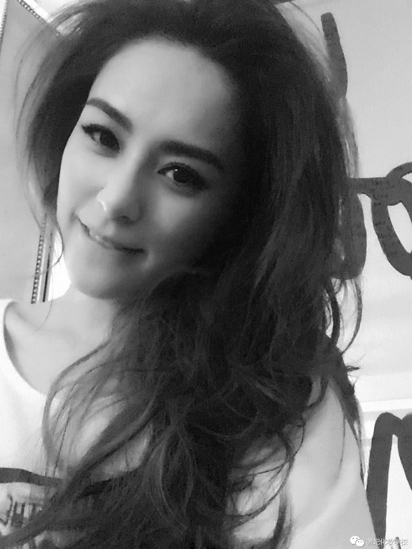 阿娇内双清冷系日常妆容,阿娇减龄穿搭