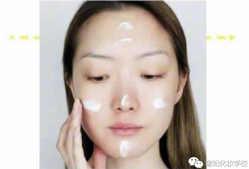 阿娇内双清冷系日常妆容,阿娇减龄穿搭