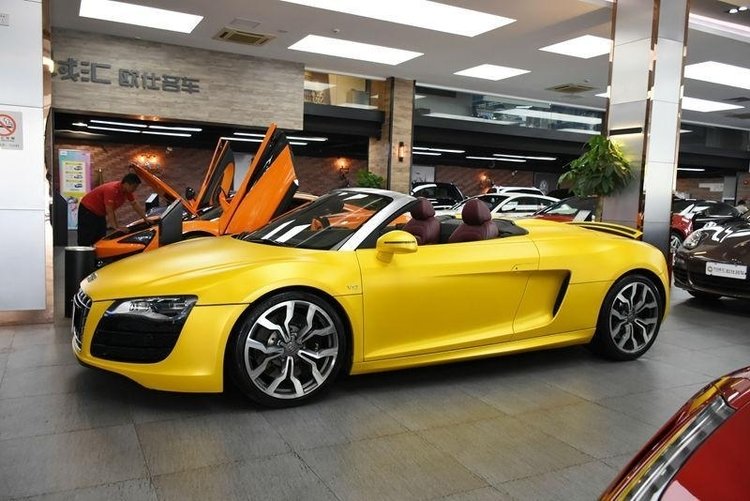 奥迪r8spyder赛道版,奥迪r854万