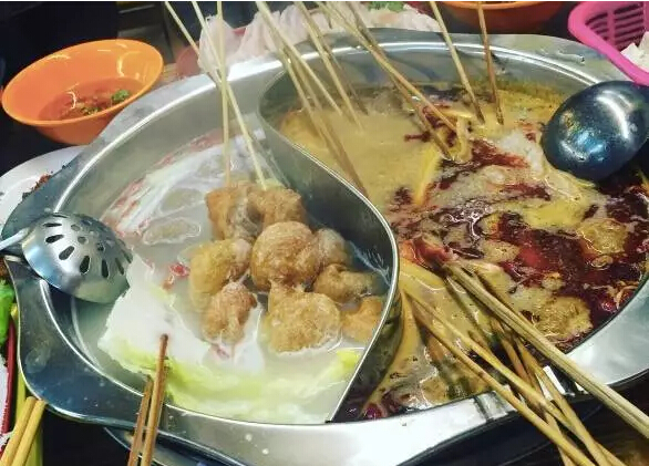 这几家串串店的存在,就是我不吃火锅的原因