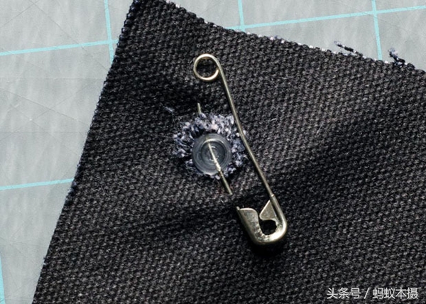 想隔着玻璃拍大片被玻璃反光困扰?这样就能消除玻璃反光!