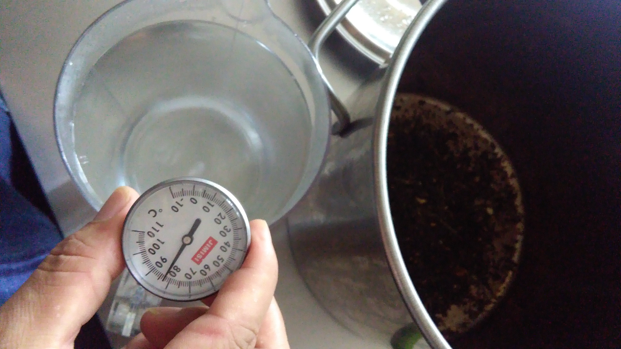 喜茶柠檬茶做法教程,怎么做喜茶的爆柠茶