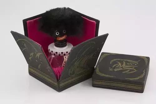 很丑的大牌香水瓶 (世上有如此丑出天际的香水瓶子)