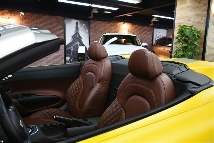 奥迪r8spyder赛道版,奥迪r854万