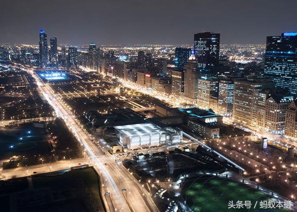 想隔着玻璃拍大片被玻璃反光困扰?这样就能消除玻璃反光!