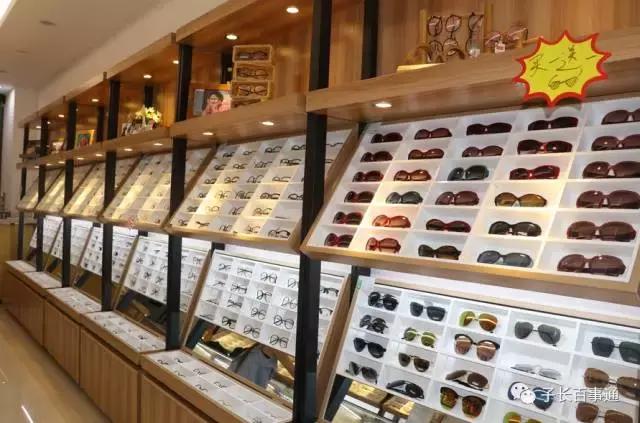 免费配镜,免费验光,免费清洗,免费维修……它不只是一家眼镜店,它更是一个学生视力关爱项目!