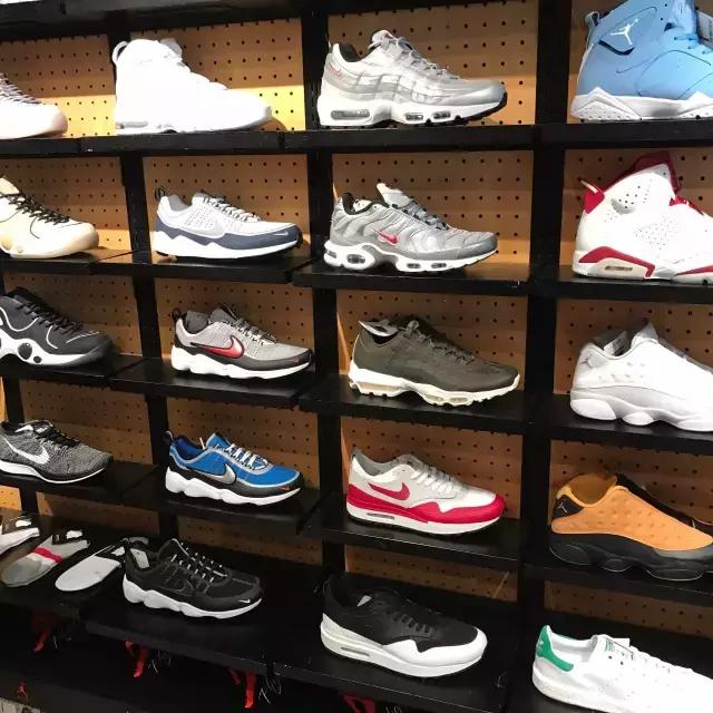 逛完这10家原宿球鞋店后,爆款冷门你想要的这里都有!