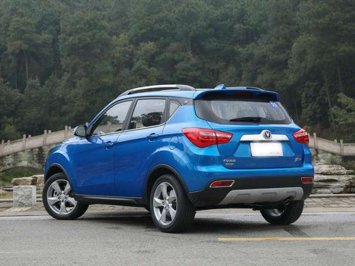 出道5年,月销依旧上万,2017款CS35内饰变化巨大