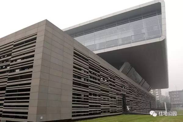 农村自建房真石漆哪种不容易刮灰,农村自建房真石漆推荐