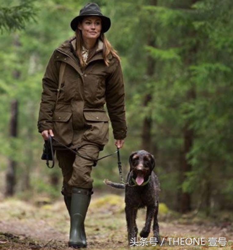 我掐指一算，你该买双雨鞋了