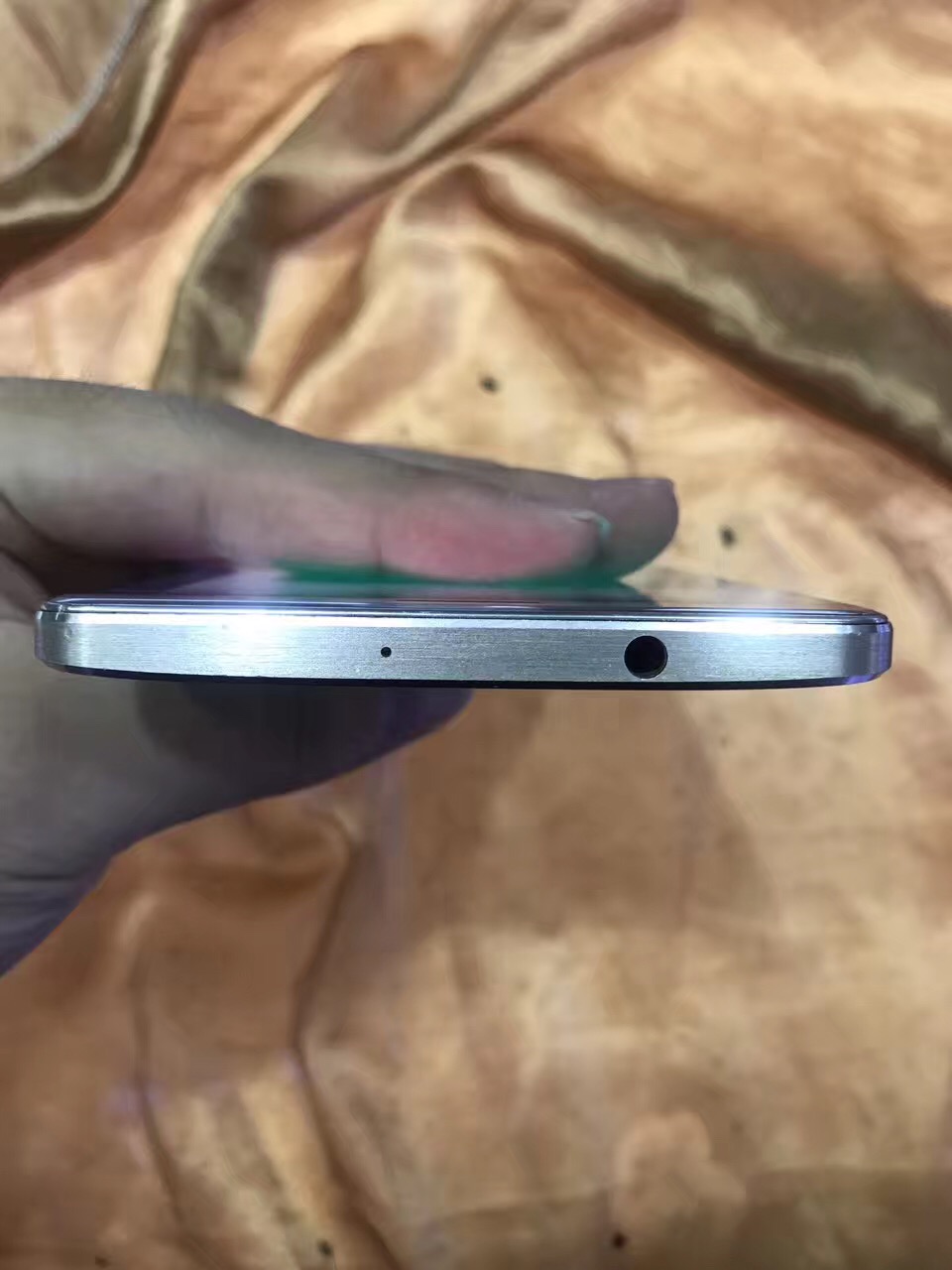 小米二手机1500以下性价比高的,预算1500买什么二手机