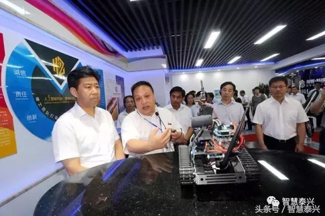 曲福田史立军分别带队观摩泰兴6个重大项目现场