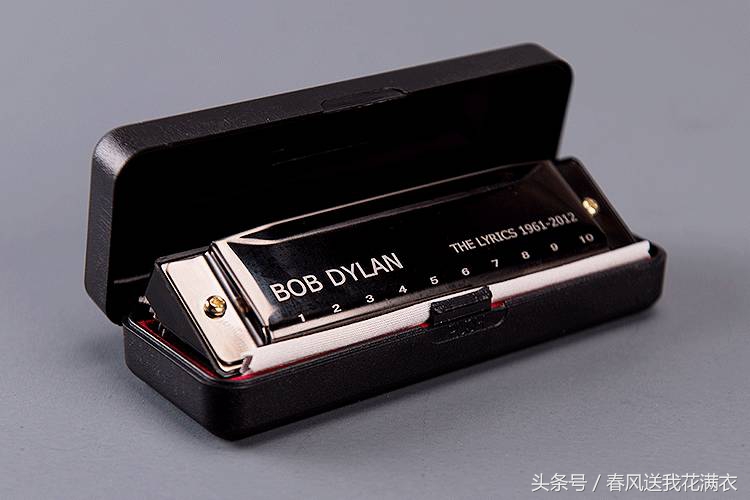 鲍勃迪伦获诺贝尔文学奖现场,鲍勃迪伦获得诺贝尔文学奖的歌曲