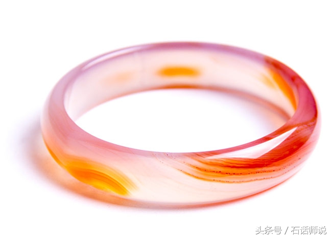 玉和玛瑙哪个最值钱,玛瑙与玉有什么区别