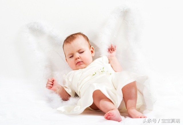 宝宝出现哪些异常时要报告,宝宝出现哪些行为需要注意