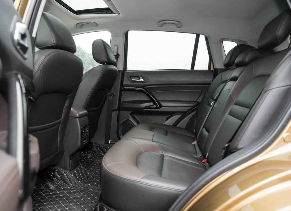 2017款传祺gs4自动豪华智联版配置,17款传祺gs4自动两驱豪华智联