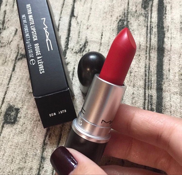 不再依赖陈思成的佟丽娅越来越美,128只Mac无敌抢镜!你知道Mac唇膏八种质地的区别和代表色号吗?