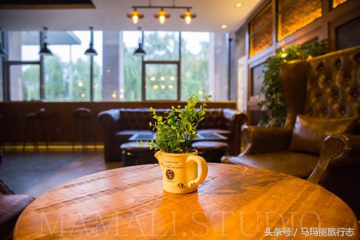 住赏气质喆啡,一辆复古老爷车把你接到咖啡馆的家