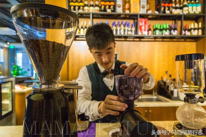 住赏气质喆啡,一辆复古老爷车把你接到咖啡馆的家