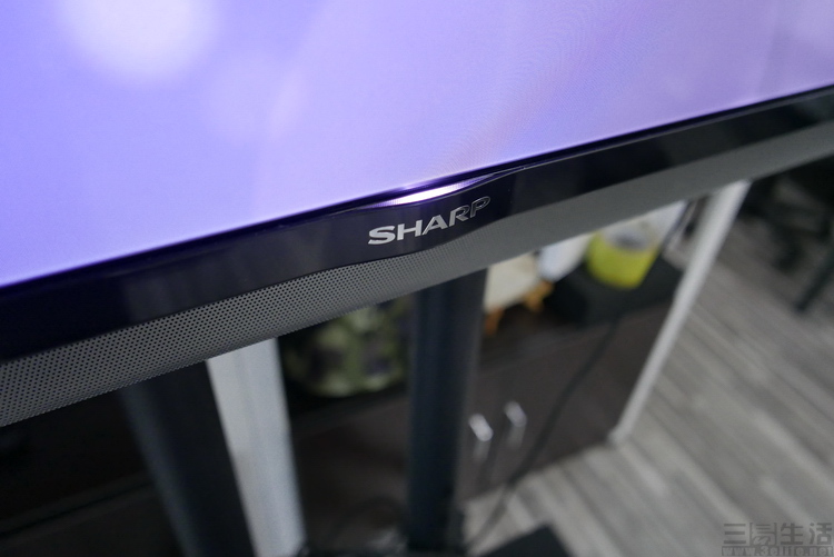 电视超窄边框和全面屏,夏普旷视s60价格