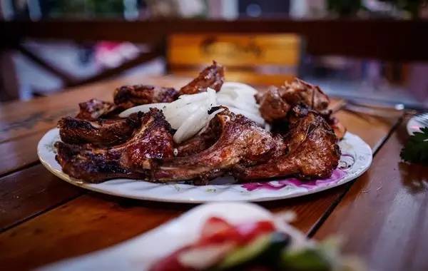 有51个可以免签和落地签的国家,23年免签或落地签国家