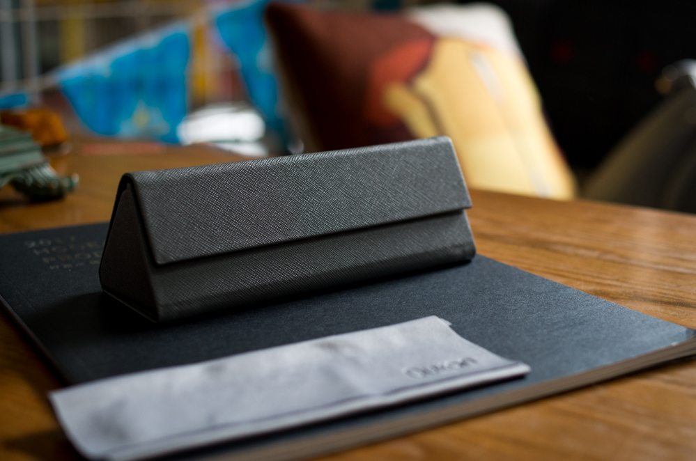 变色炫酷眼镜测评,防蓝光变色眼镜推荐测评