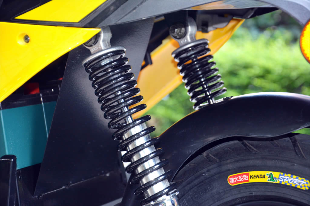 雅迪魅影真实测评,魅影摩托车哪款车最好