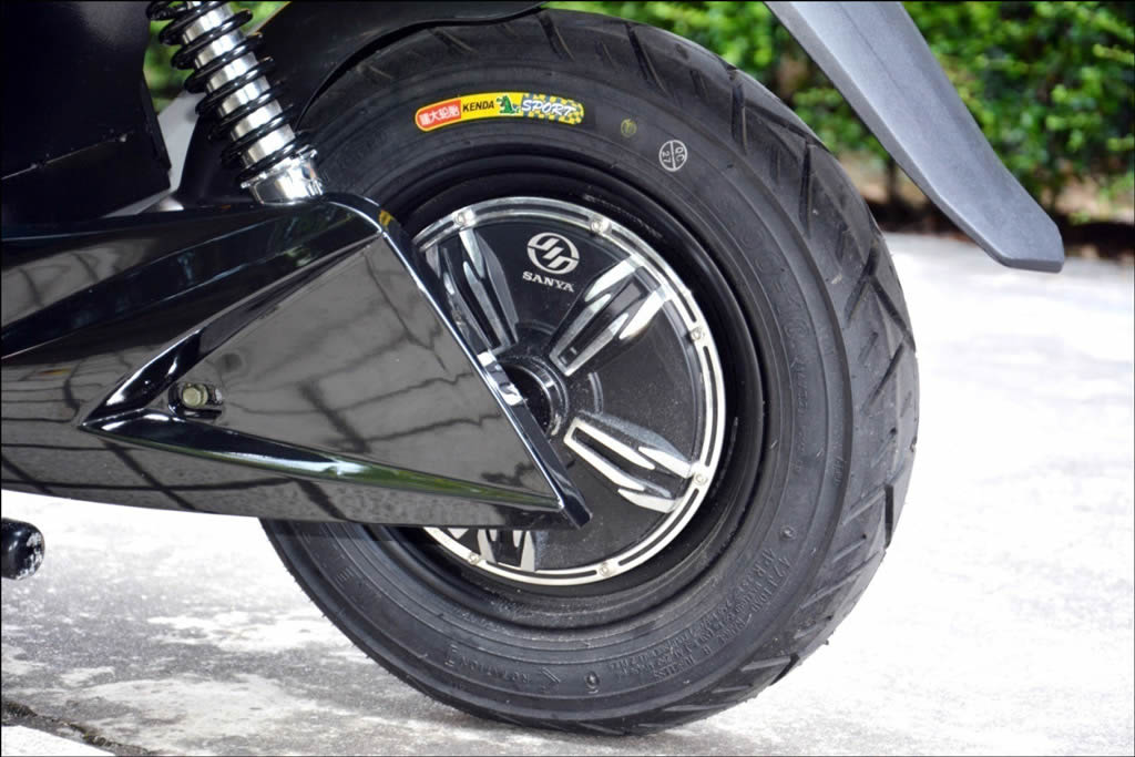 雅迪魅影真实测评,魅影摩托车哪款车最好