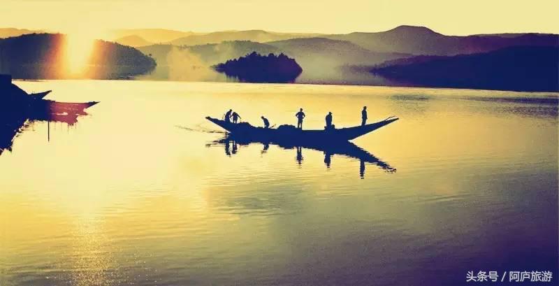 浣犵殑鍚嶅瓧鍗楀崕,浣犵殑鍚嶅瓧鎯呰妭