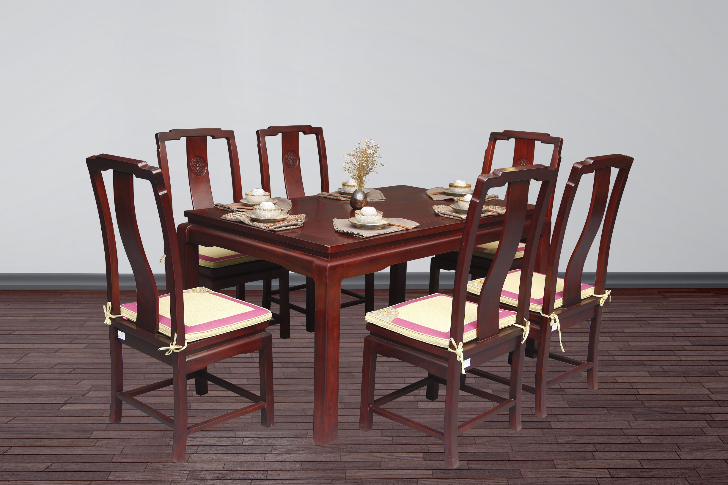 客厅红木沙发摆放的最佳尺寸,红木餐桌椅子尺寸多大