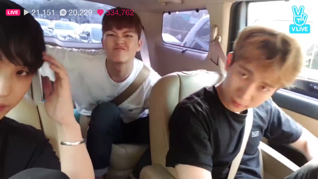 明明靠颜值他偏要靠才华,明明可以靠颜值可他偏要靠才华