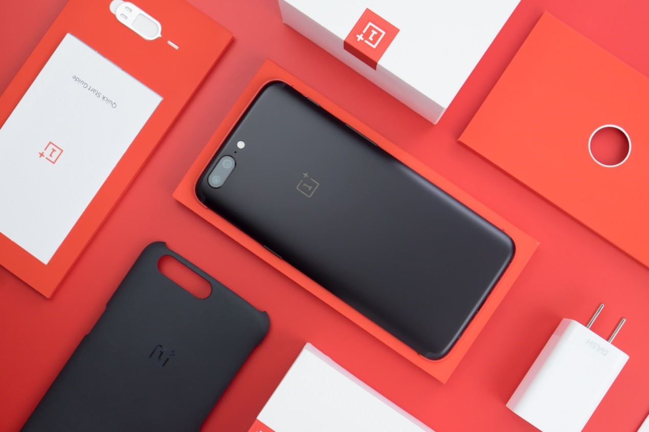 amoled屏的5g手机,一加55g手机评测